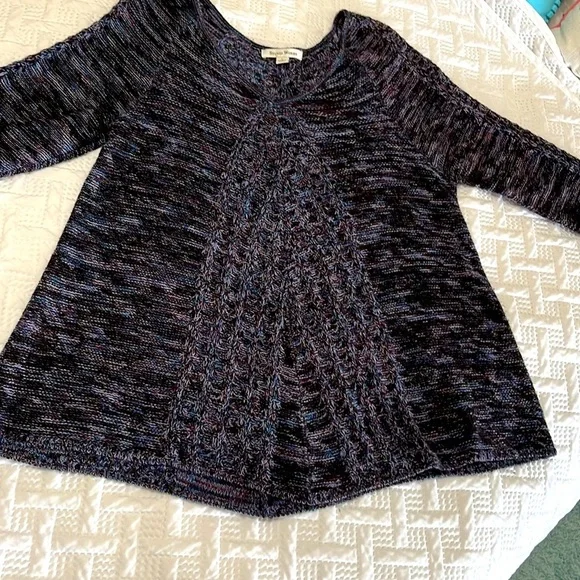 Studio Works 3/4 Sleeve V-Neck Sweater. - Picture 11 of 11